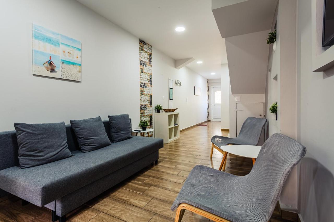Citysea Fusion, Elegant Gem Minutes From The Beach Kalamata Exterior foto